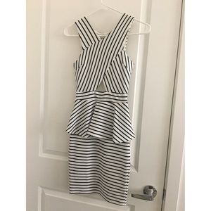 🌺Charlotte Russe Peplum Dress🌺